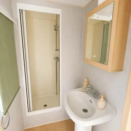 Mobil-home En Pleine Campagne Avec Piscine